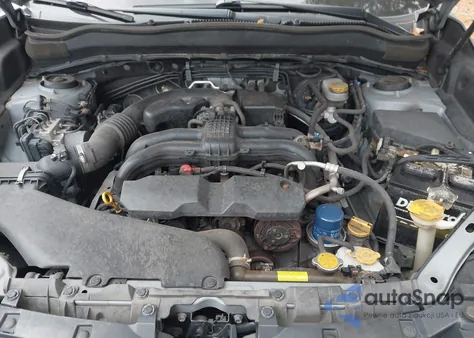 2015 Subaru Forester 2.5I Premium из США, поврежденный, VIN JF2SJAFC1FH441418